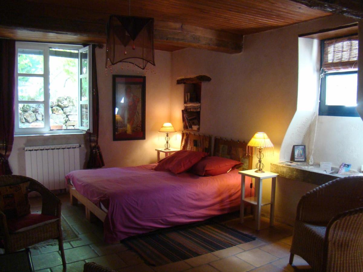 Mas Des Nabieres Bed & Breakfast Saint-Martial  Екстериор снимка