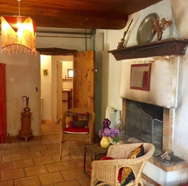 Mas Des Nabieres Bed & Breakfast Saint-Martial  Екстериор снимка